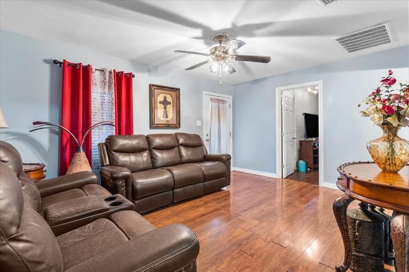 2801 Crystal Drive, Balch Springs TX 75180 - Photo 4