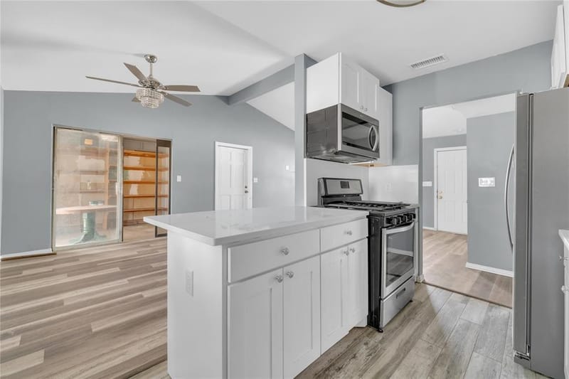 812 W Grubb Drive, Mesquite TX 75149 - Photo 6