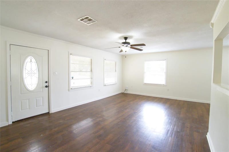 101 Easy Street, Valley Mills TX 76689 - Photo 4