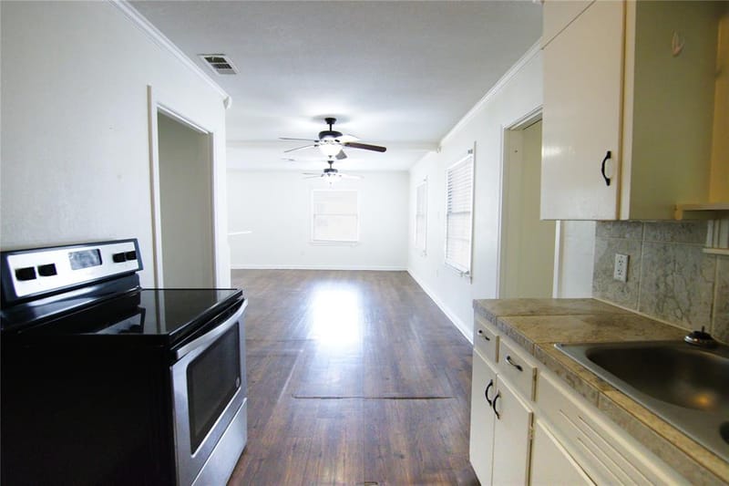 101 Easy Street, Valley Mills TX 76689 - Photo 8