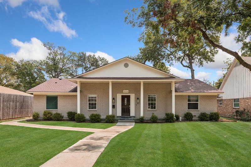 5216 Ashbrook Road, Dallas TX 75227