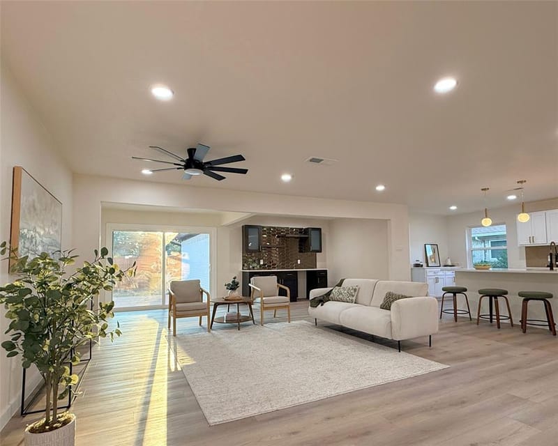 12911 Mitchwin Road, Farmers Branch TX 75234 - Photo 3