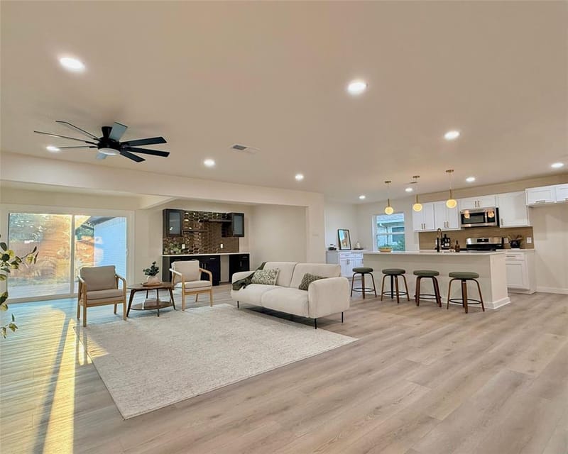 12911 Mitchwin Road, Farmers Branch TX 75234 - Photo 4