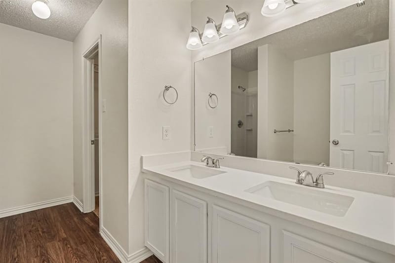 1404 Sunflower Court, Burleson TX 76028 - Photo 19