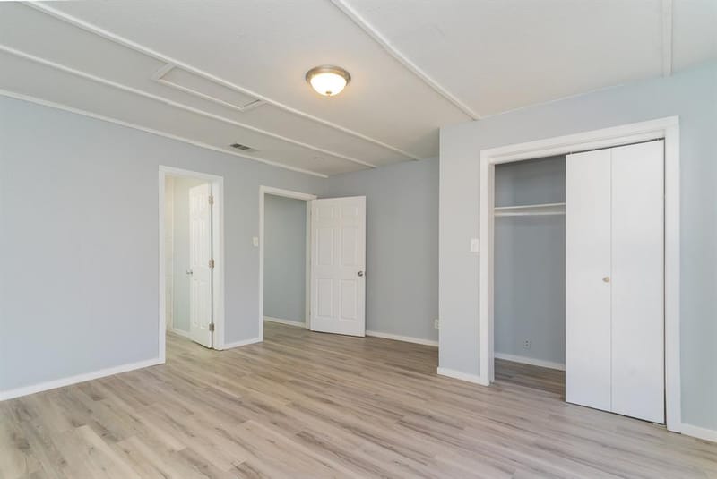 4739 Stokes Street, Dallas TX 75216 - Photo 6