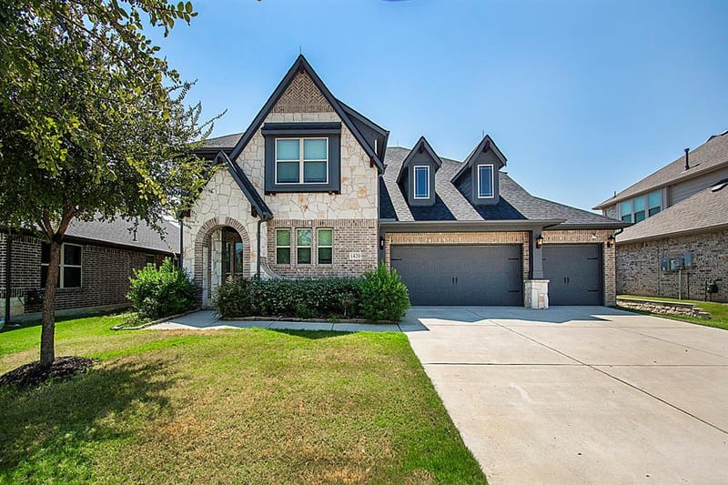 1420 Stoneleigh Place, Aubrey TX 76227