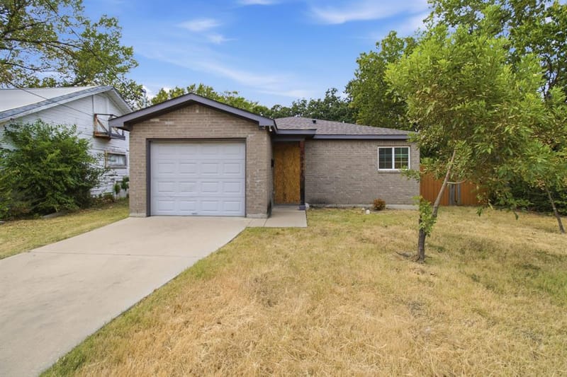 3923 Metropolitan Avenue, Dallas TX 75210