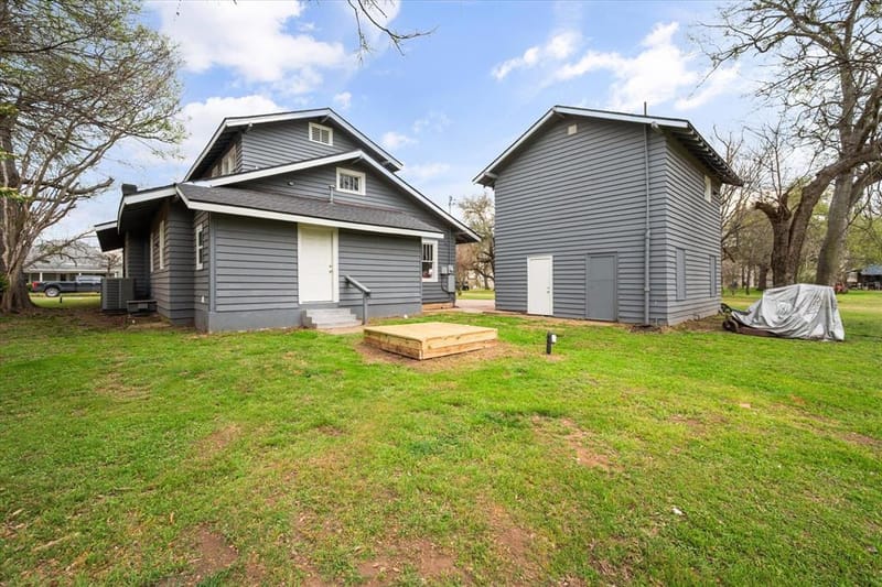 309 S Avenue B, Wortham TX 76693 - Photo 37
