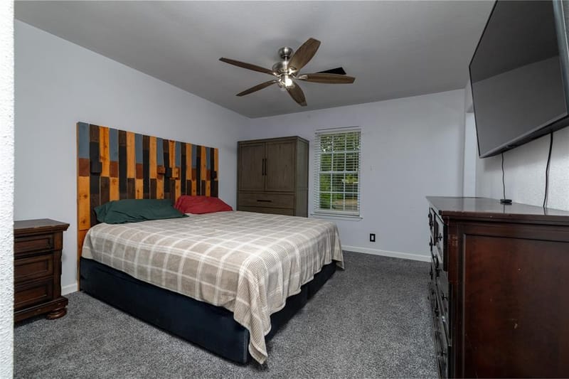 300 Broadway Street, Whitesboro TX 76273 - Photo 16