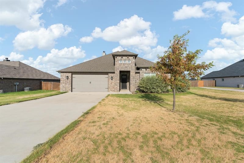 125 Treys Way, Godley TX 76044