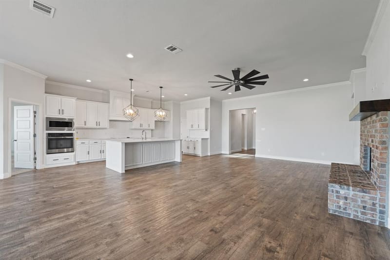 125 Treys Way, Godley TX 76044 - Photo 5