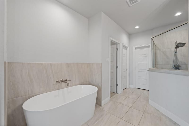 125 Treys Way, Godley TX 76044 - Photo 20