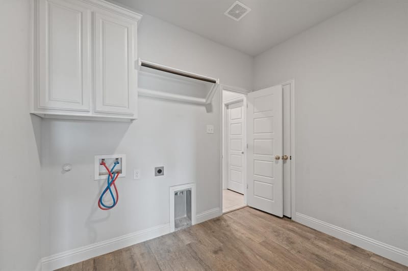 125 Treys Way, Godley TX 76044 - Photo 24