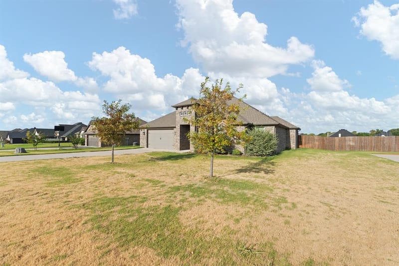 125 Treys Way, Godley TX 76044 - Photo 37