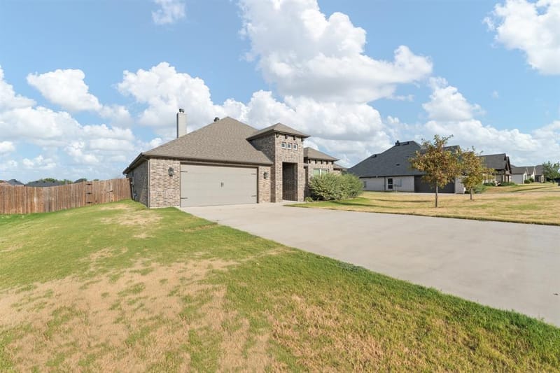 125 Treys Way, Godley TX 76044 - Photo 40