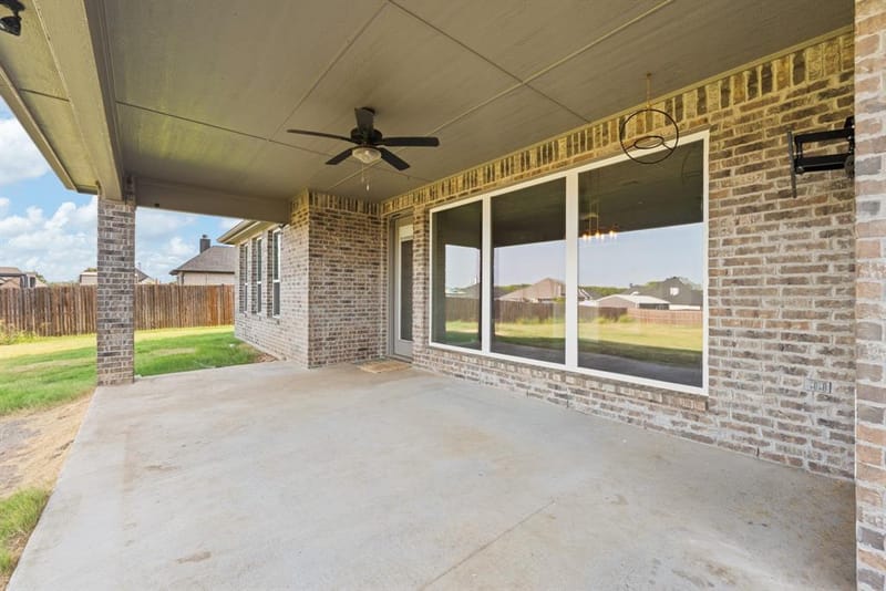 125 Treys Way, Godley TX 76044 - Photo 31