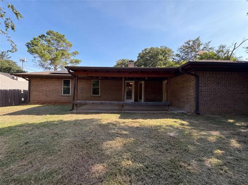 5804 Ridge Drive, Arlington TX 76016 - Photo 19