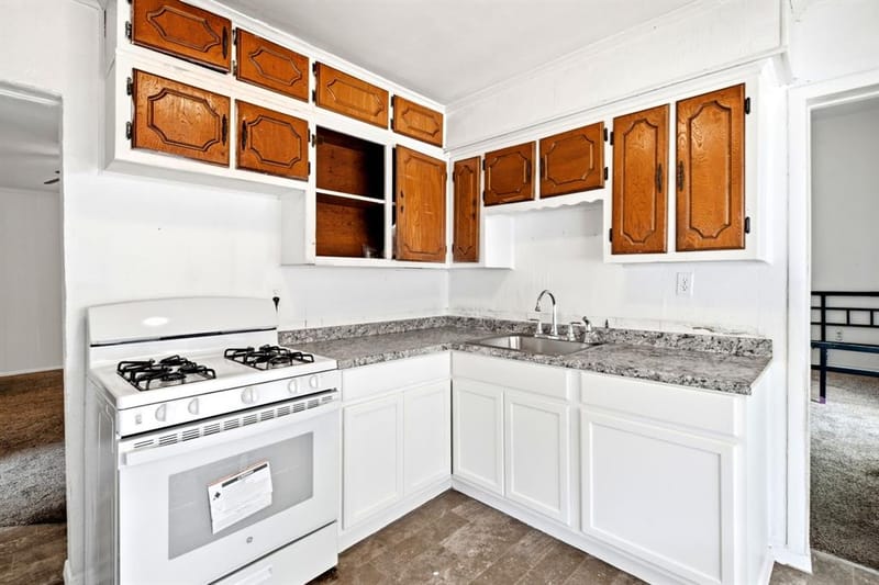 214 E Woodland Street, Collinsville TX 76233 - Photo 8