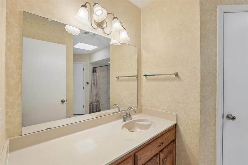 3805 Sunhill Drive, Greenville TX 75402 - Photo 22