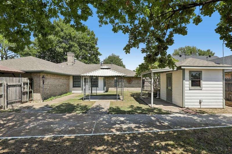 3805 Sunhill Drive, Greenville TX 75402 - Photo 29