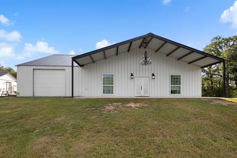 335 Ponderosa Street, Bowie TX 76230 - Photo 6