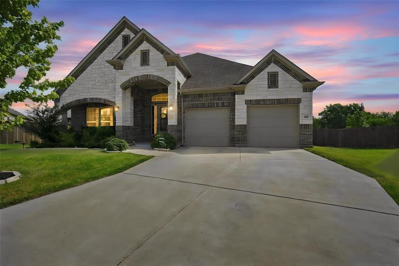 420 Wrangler Way, Waxahachie TX 75167 - Photo 2