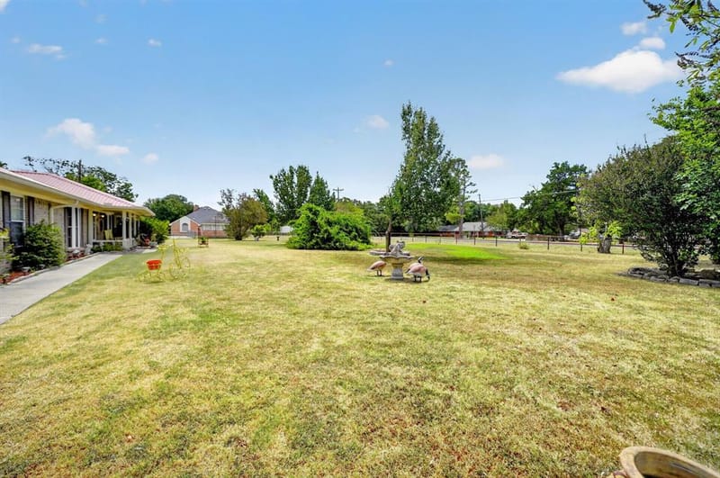 1022 Robin Road, Oak Ridge TX 75161 - Photo 28
