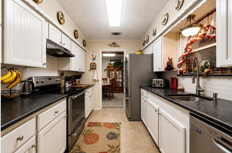 1022 Robin Road, Oak Ridge TX 75161 - Photo 8