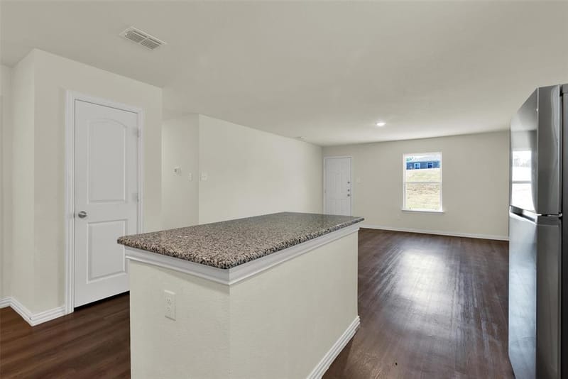 414 E Munson Street, Denison TX 75021 - Photo 10