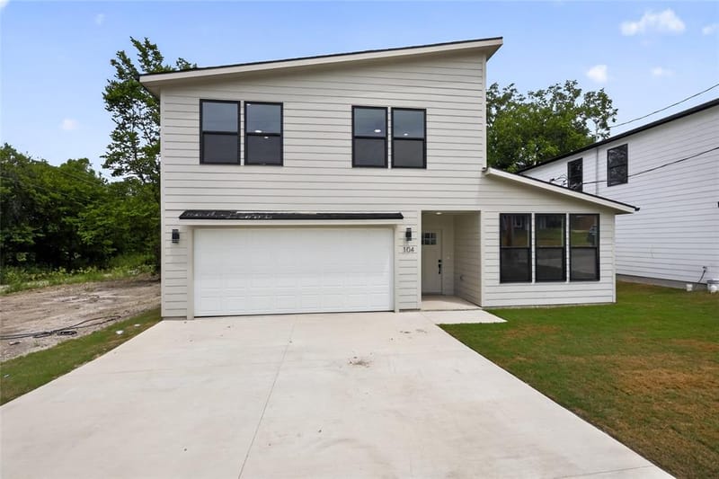 104 E Miller Street, Whitewright TX 75491