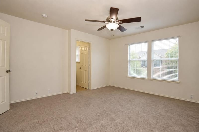 2219 Glacier Park Lane, Grand Prairie TX 75050 - Photo 10