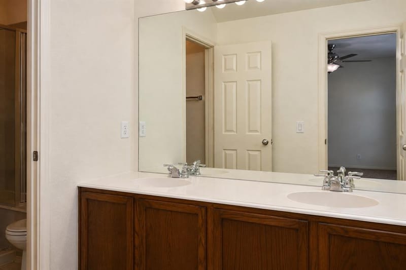 2219 Glacier Park Lane, Grand Prairie TX 75050 - Photo 14