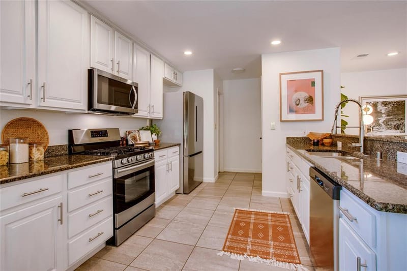 1436 S Marlborough Avenue, Dallas TX 75208 - Photo 11