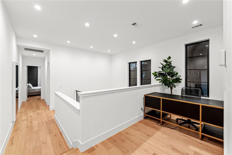 1230 Haines Avenue, Dallas TX 75208 - Photo 16