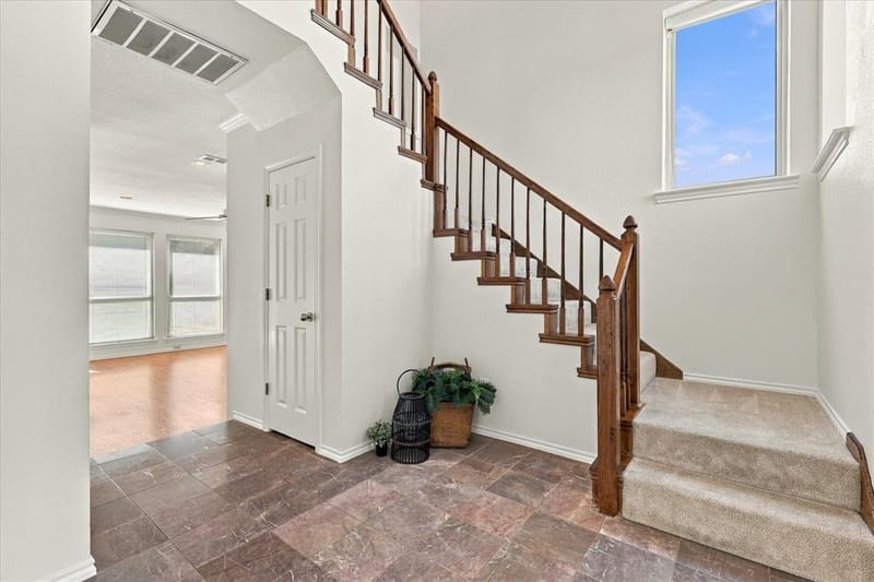 1628 Bedfordshire, Bedford TX 76021 - Photo 6