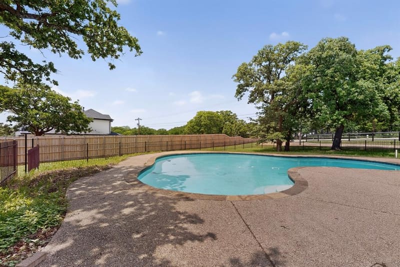1880 Houston Road, Burleson TX 76028 - Photo 8