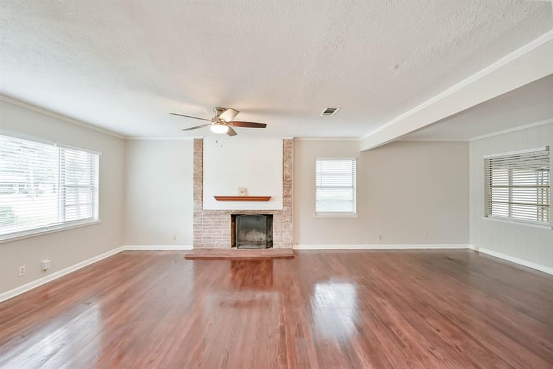 1122 W Park Row Drive, Arlington TX 76013 - Photo 11