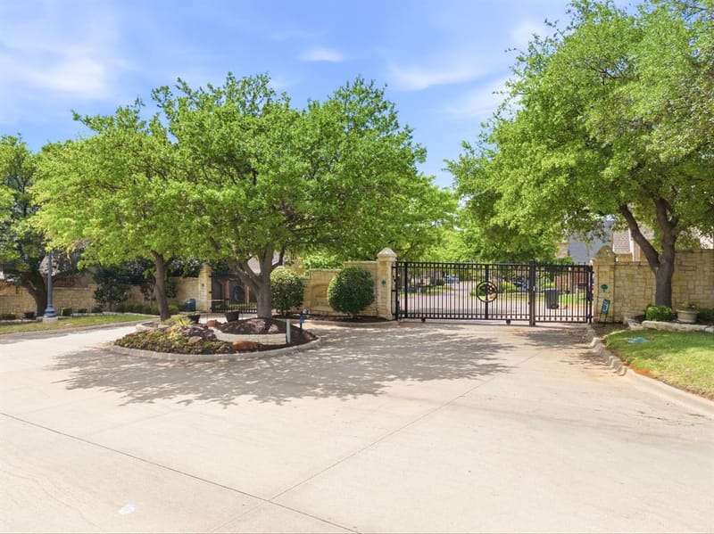 18 Jamie Court, Trophy Club TX 76262 - Photo 37