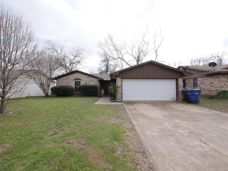 2702 Shawn Drive, Denison TX 75020