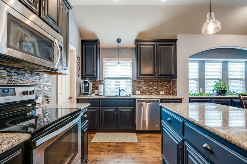 9312 Wellington Drive, Little Elm TX 75068 - Photo 7