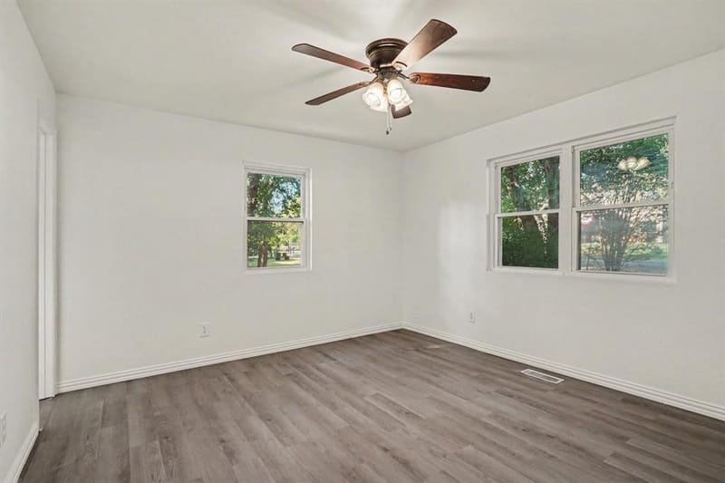 4305 Lucero Drive, Granbury TX 76048 - Photo 10