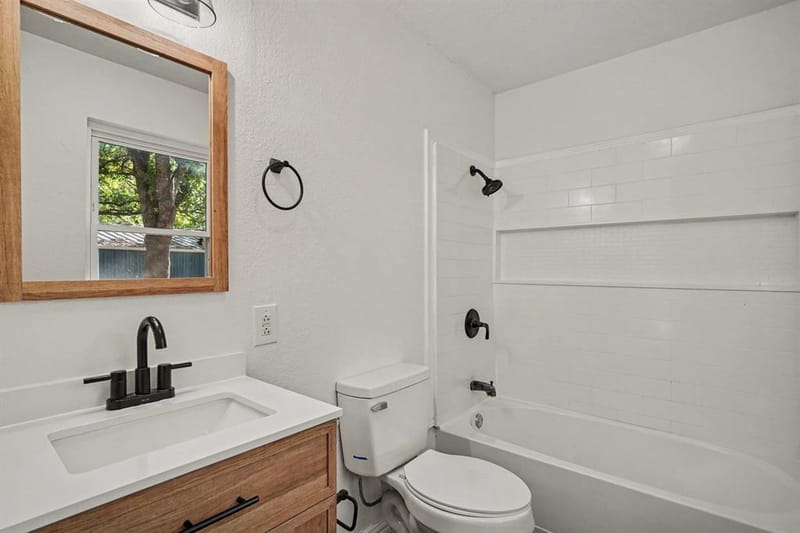 4305 Lucero Drive, Granbury TX 76048 - Photo 14