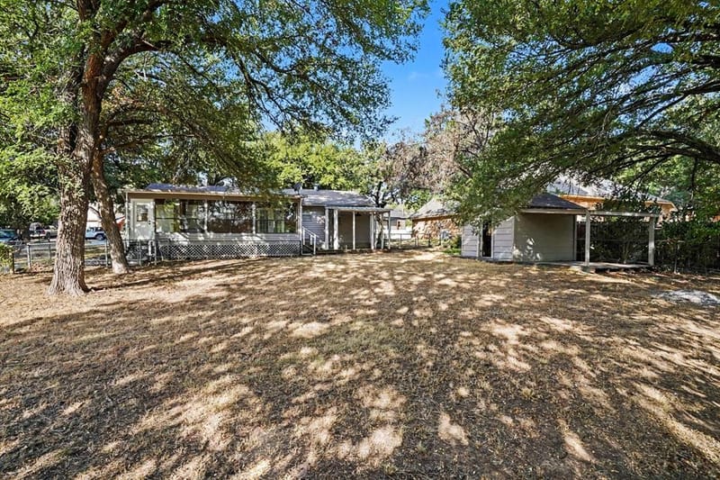 4305 Lucero Drive, Granbury TX 76048 - Photo 18