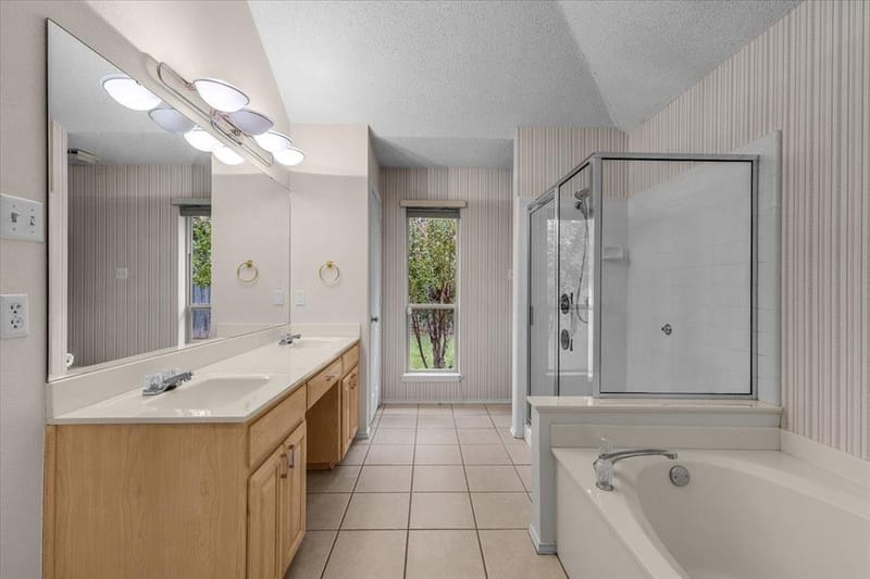 5748 Caracas Drive, North Richland Hills TX 76180 - Photo 27