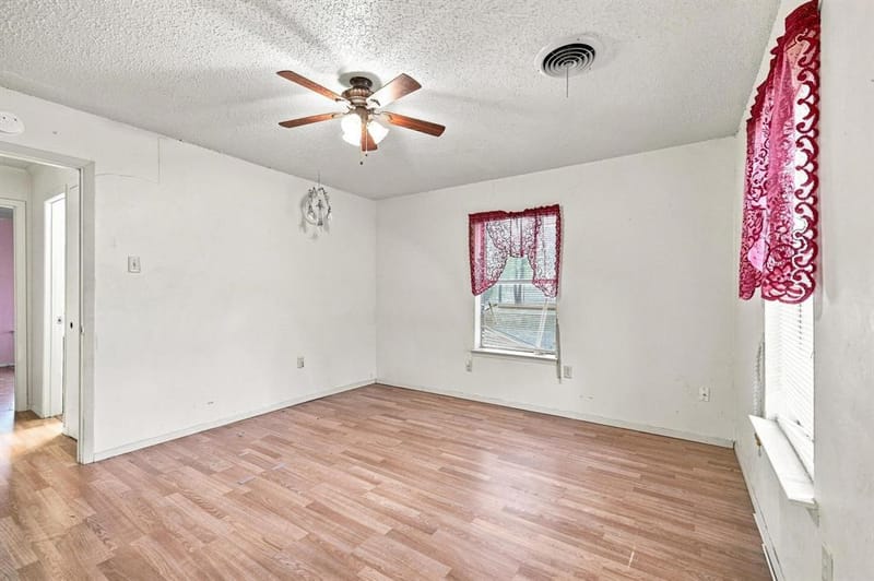 503 N College Street, Whitesboro TX 76273 - Photo 27