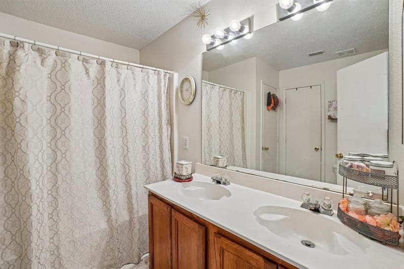 659 Pondview Drive, Cedar Hill TX 75104 - Photo 13