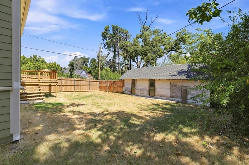 308 N 5th Avenue, Denison TX 75021 - Photo 32