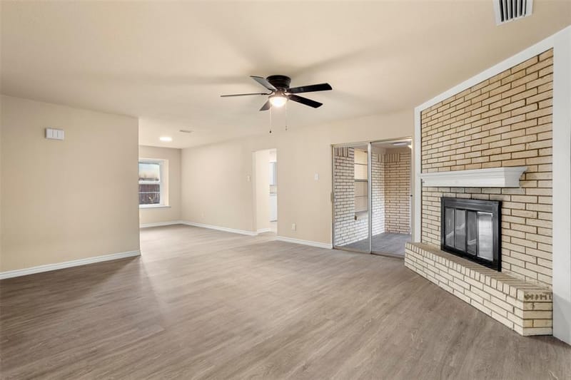 509 E Williamsburg Manor, Arlington TX 76014 - Photo 6