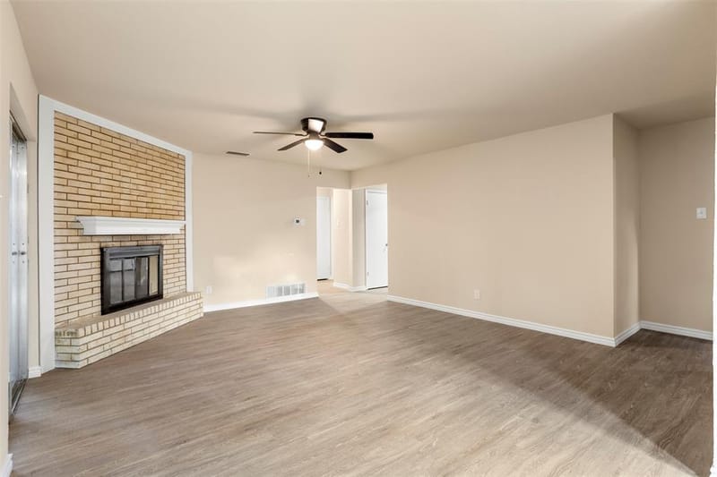 509 E Williamsburg Manor, Arlington TX 76014 - Photo 8