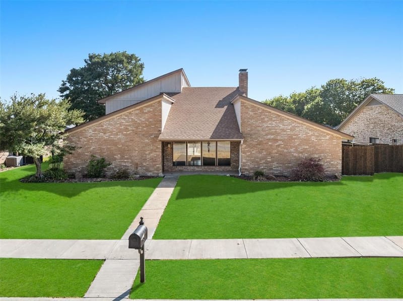 2621 Country Club Parkway, Garland TX 75043 - Photo 6
